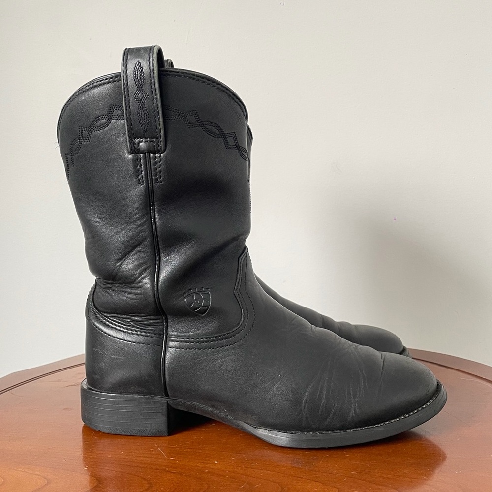 Ariat Men’s Heritage Roper Round Toe Cowboy Boots | US 8